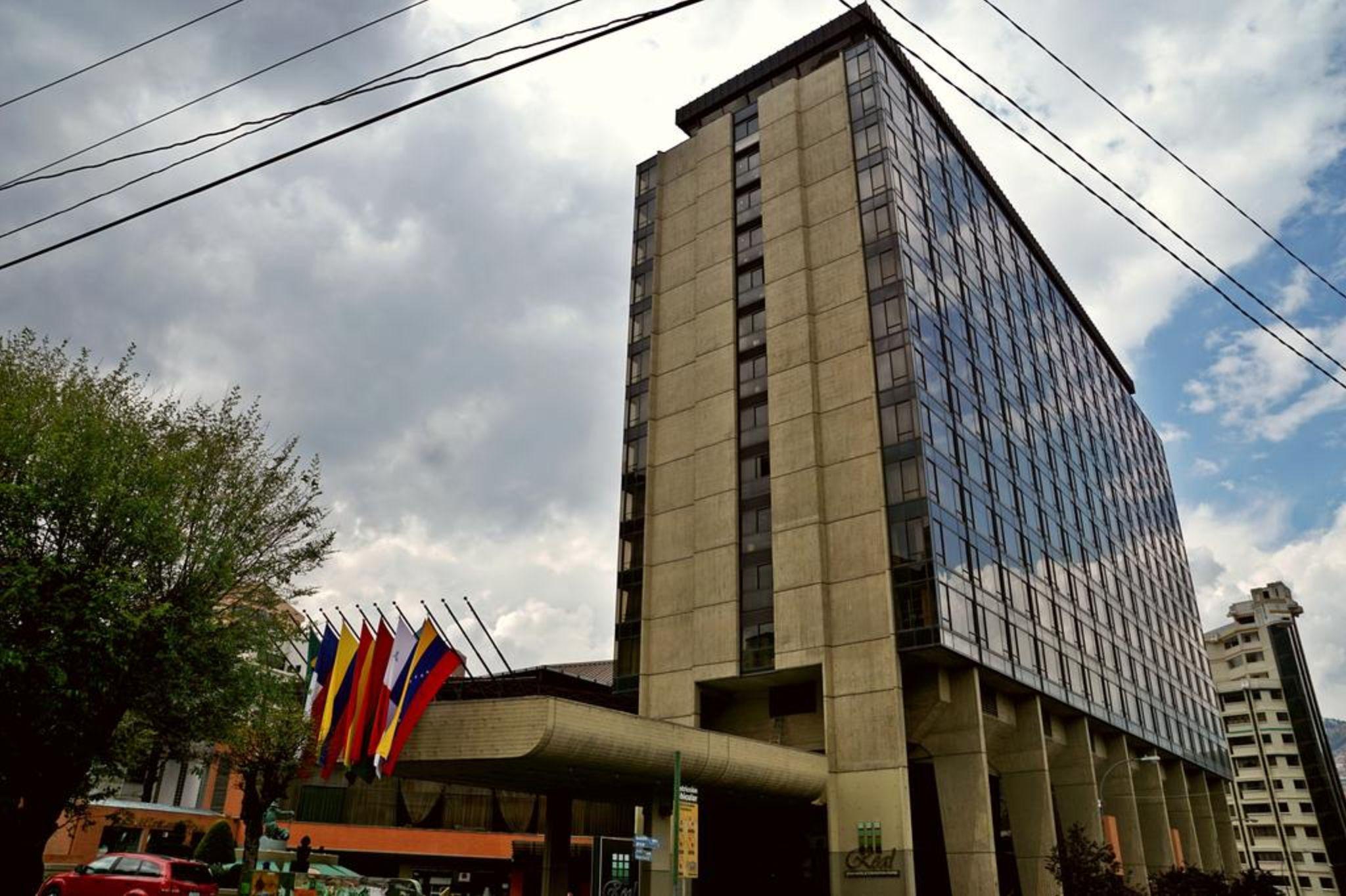 Real Plaza Hotel & Convention Center 拉巴斯 外观 照片