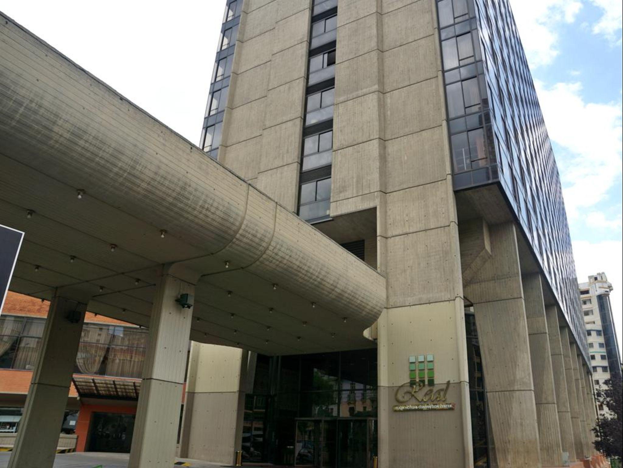 Real Plaza Hotel & Convention Center 拉巴斯 外观 照片