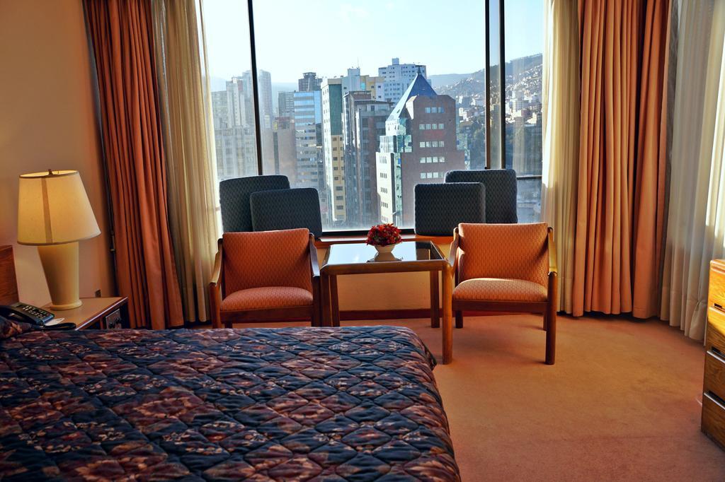 Real Plaza Hotel & Convention Center 拉巴斯 外观 照片