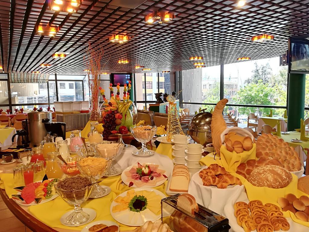 Real Plaza Hotel & Convention Center 拉巴斯 外观 照片